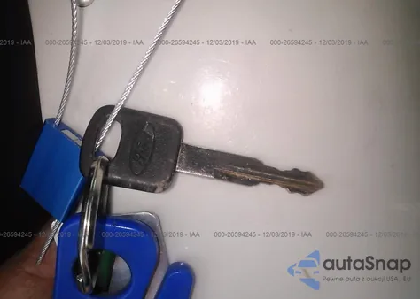 2011 Ford E-350 Super Duty Commercial из США, поврежденный, VIN 1FTSS3EL0BDA34412